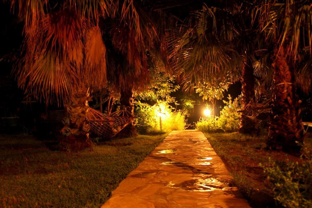 Olympos Yavuz Hotel Чирали Екстериор снимка